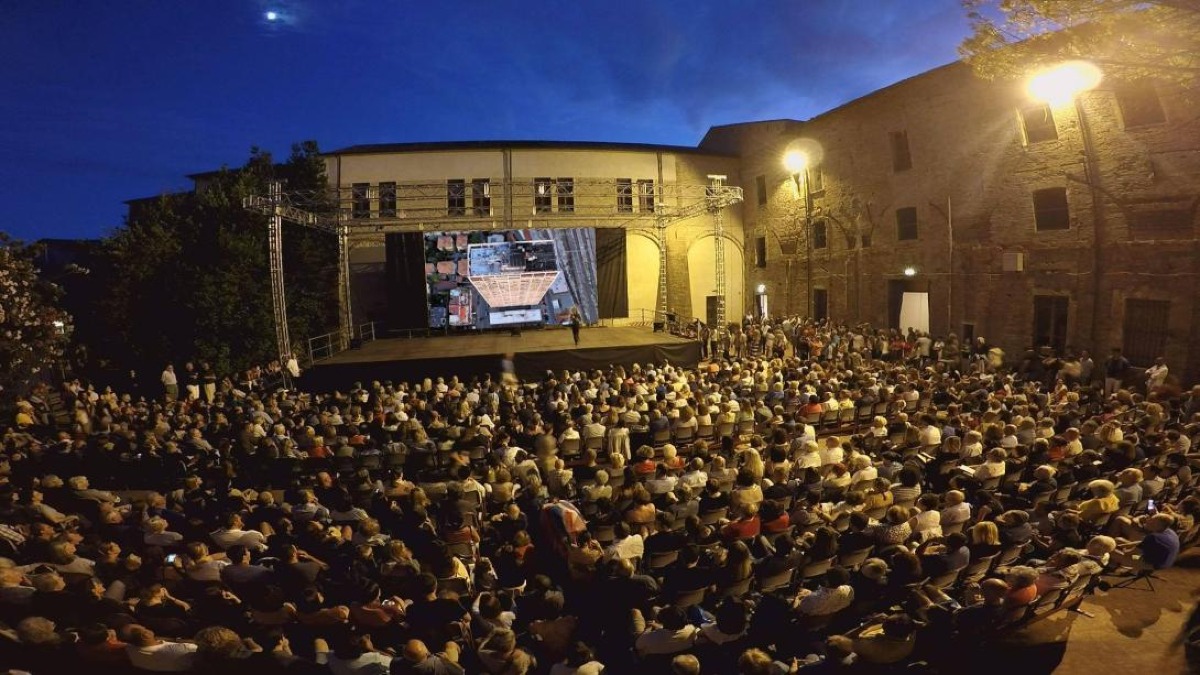 Cinema, il Comune mette 20mila euro per i festival a Rimini - Il cinema alla Corte degli Agostiniani 