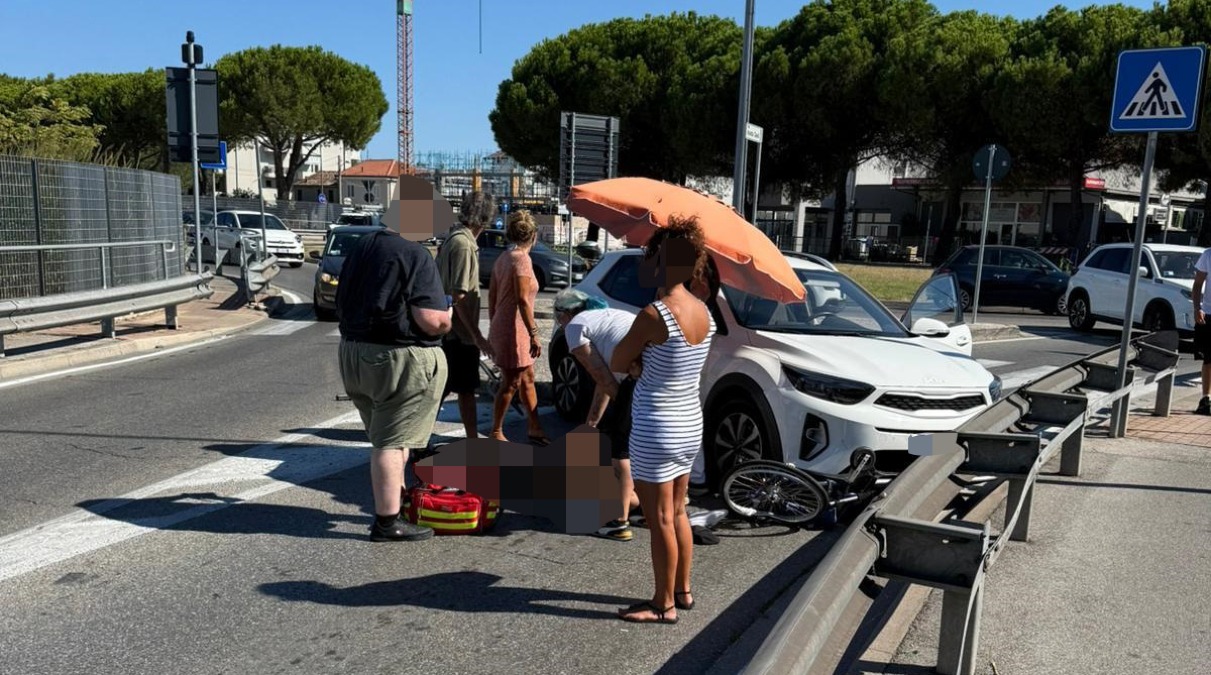 Rimini, persona in carrozzina investita in zona Celle - 