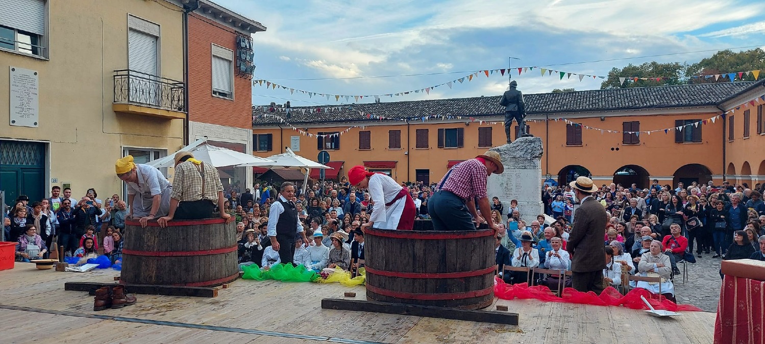 Con l'autunno tornano le grandi sagre nel territorio riminese: piadina, vino, polenta tra i protagonisti - 