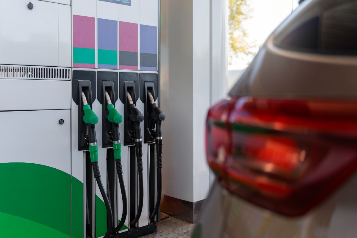 Carburanti aumentano ancora, in un mese benzina a +5,5 centesimi - 