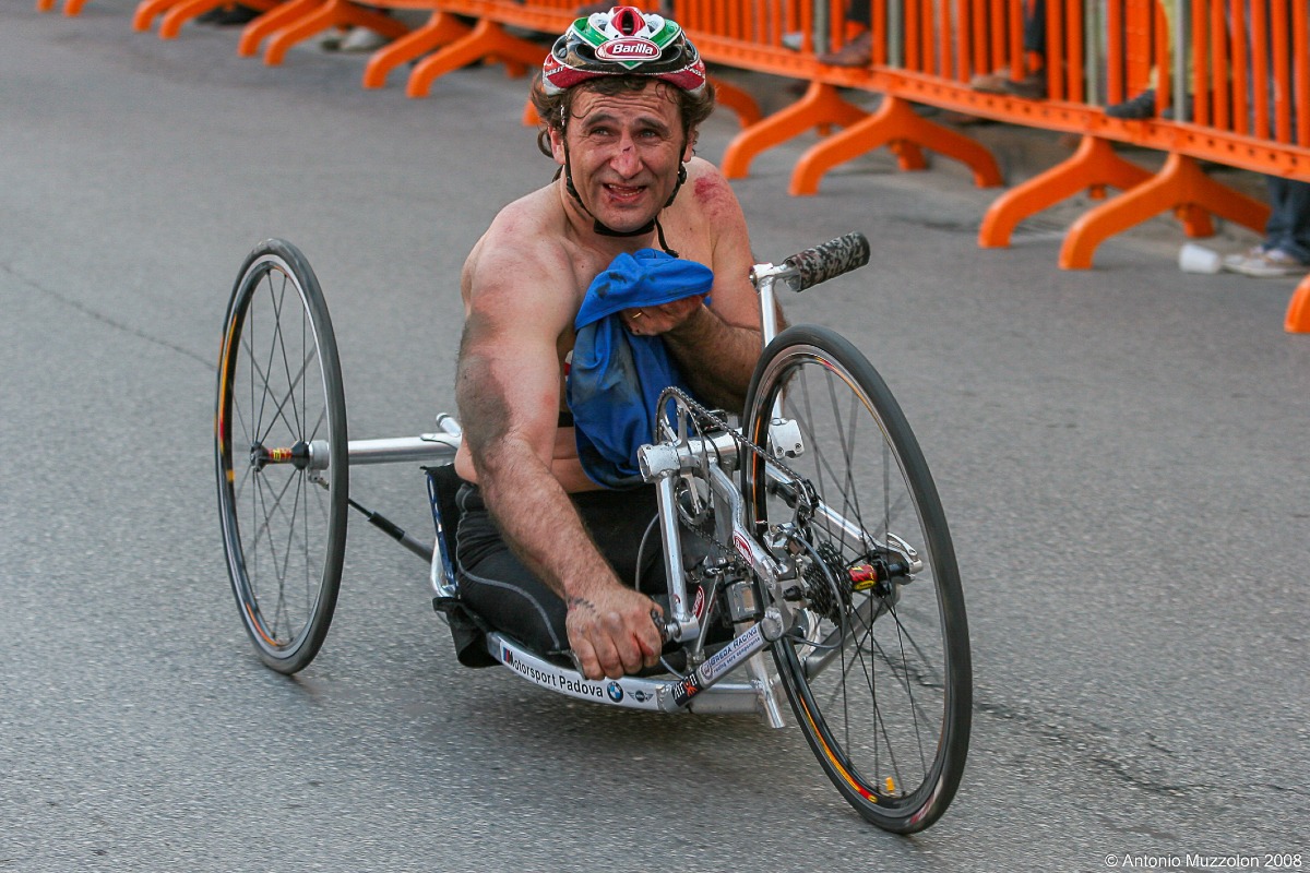 Alex Zanardi, oltre il limite: San Marino celebra un campione - 