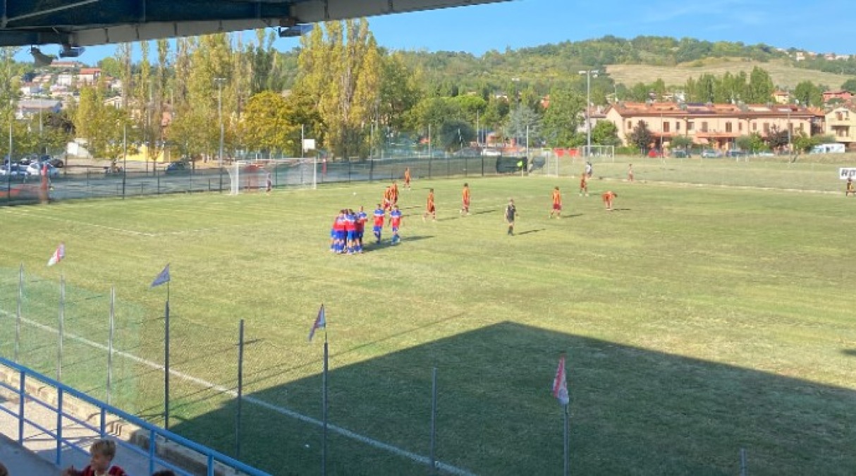 Calcio Promozione: Gabicce Gradara, all'esordio battuto l'Osimo 1-0 - L'esultanza del Gabicce Gradara