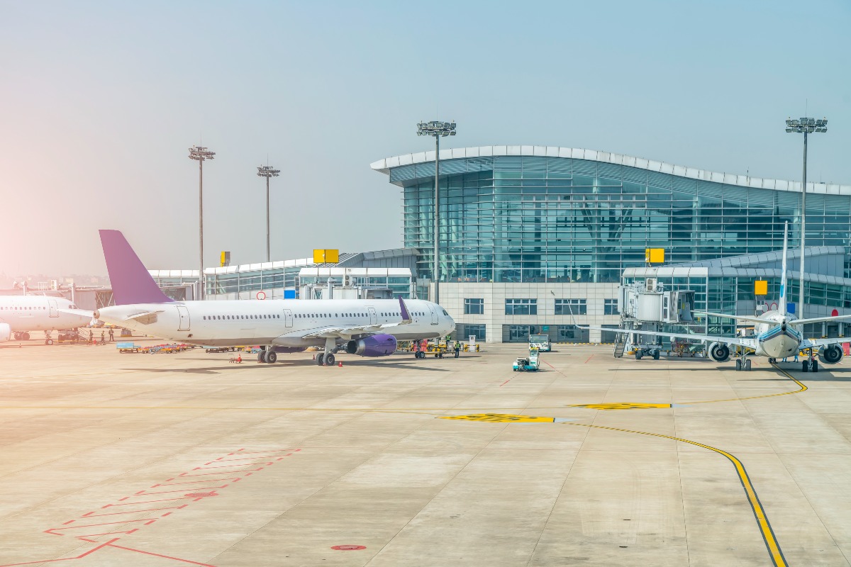 Caos negli aeroporti britannici: altri 177 voli cancellati oggi - Repertorio