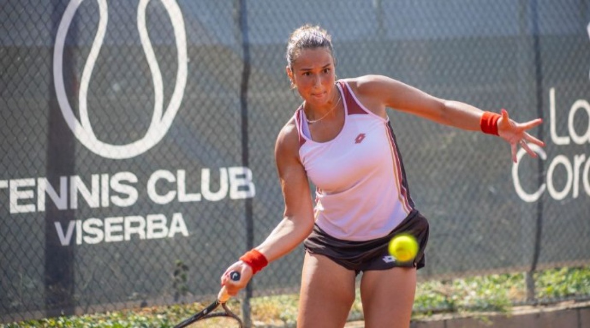 Tennis, 'Rimini Cup': nei quarti Lombardini, Shapatava, Alvisi e Voracek    - Eleonora Alvisi in azione (foto Valentina Cirillo)