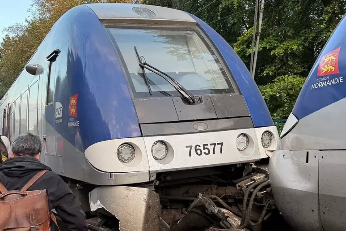 Treno deraglia tra Caen e Rouen: la polizia indaga per sabotaggio - © A