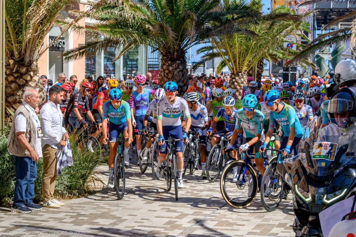 In bici nel nome di Marco Pantani: il memorial 2026 è partito da Riccione - Ph Casalboni