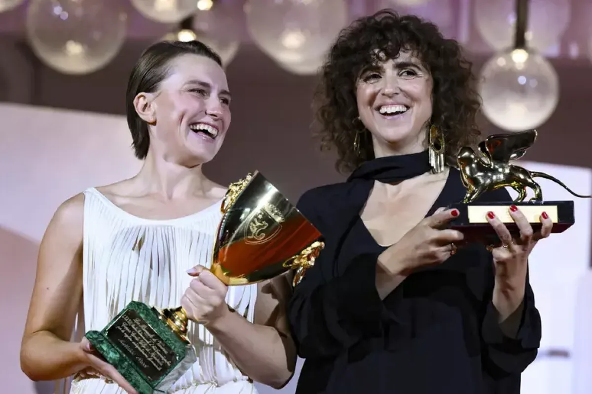 Venezia 83, il Leone d'Oro va a "Woman Unknown"  - La regista May El-Toukhy e l 'attrice Mathilde Arcel © Ansa