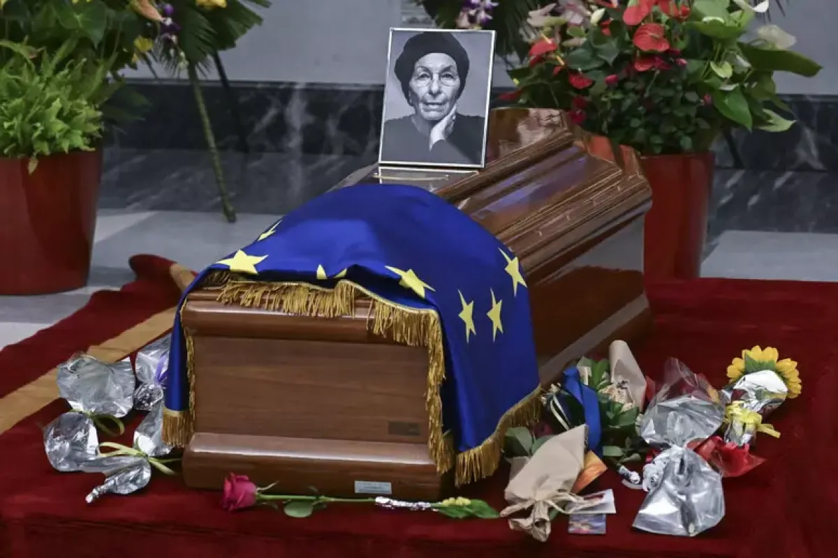 Bonino, l'ultimo saluto in Campidoglio - 