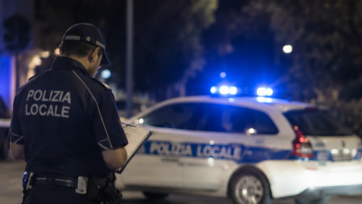 Riccione, scooter travolto da un'auto: il conducente fugge - Foto di archivio
