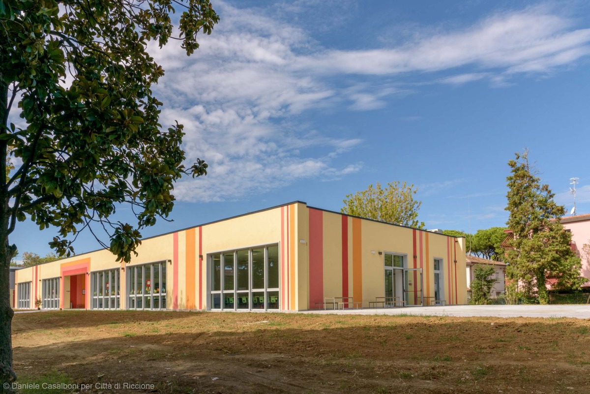 Riccione, apre la nuova scuola Panoramica: 150 alunni in un edificio sostenibile e all’avanguardia