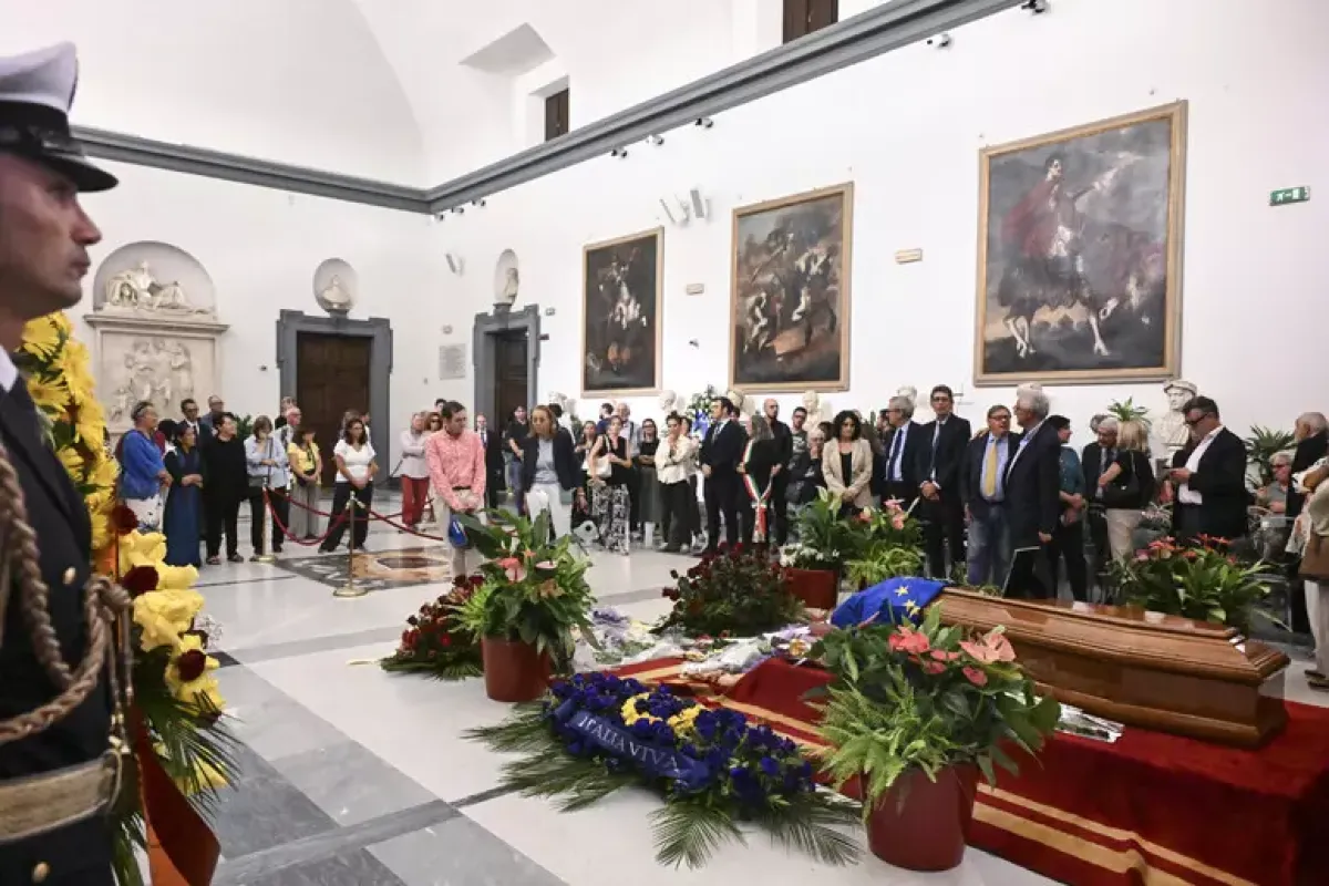 Roma dà l'ultimo saluto a Emma Bonino. Oggi al Senato il voto finale sulla legge elettorale - © Ansa