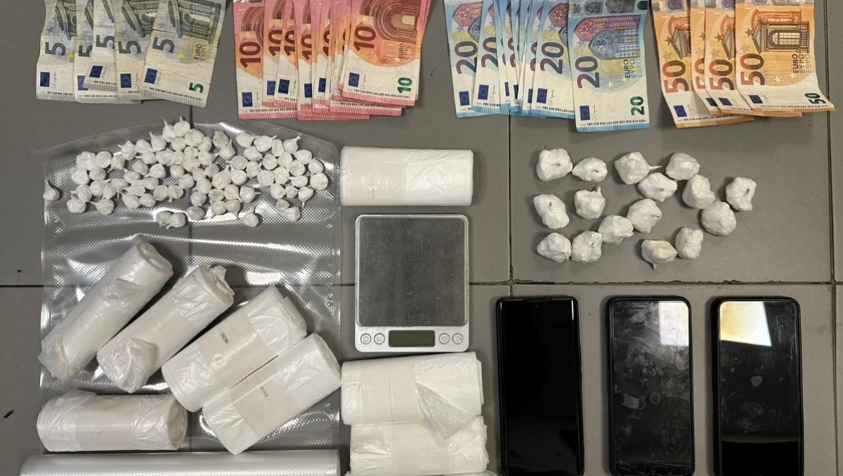 Bellaria, arrestato per droga: in casa 91 dosi di cocaina - 
