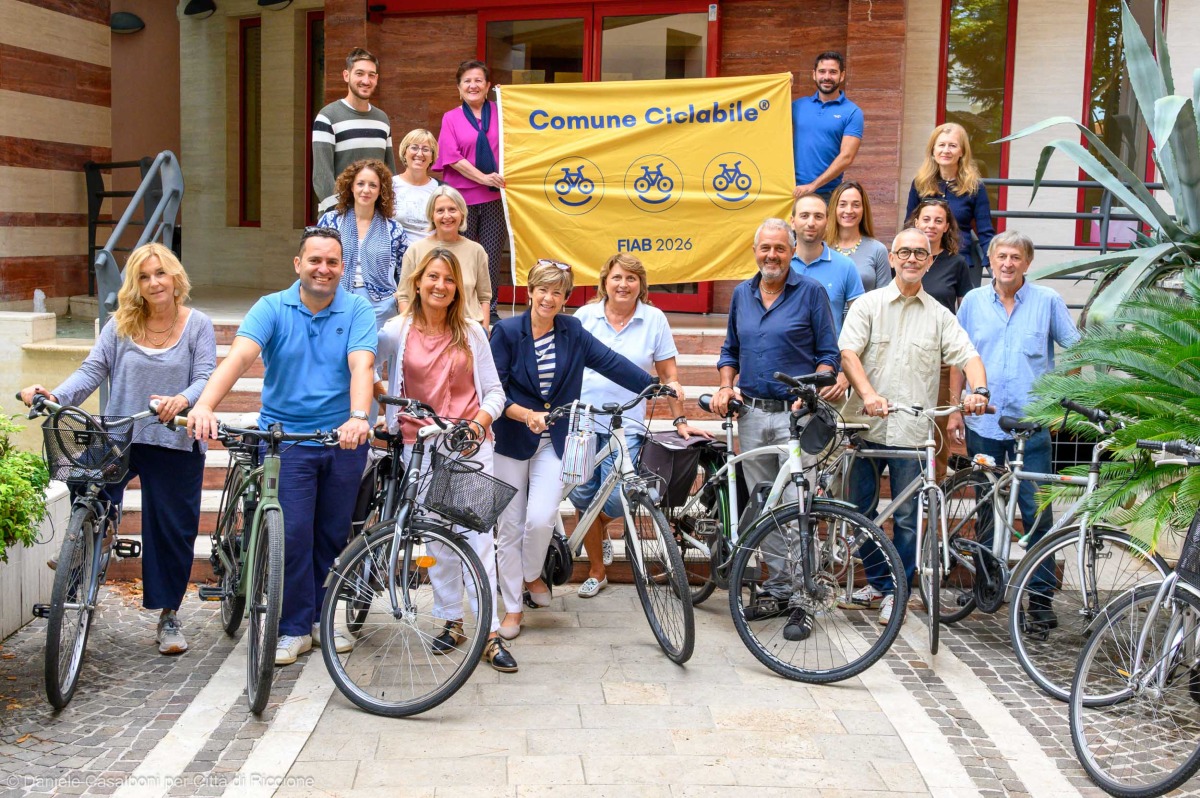 Riccione, dipendenti comunali e assessori in bici per il Bike to Work Day - 