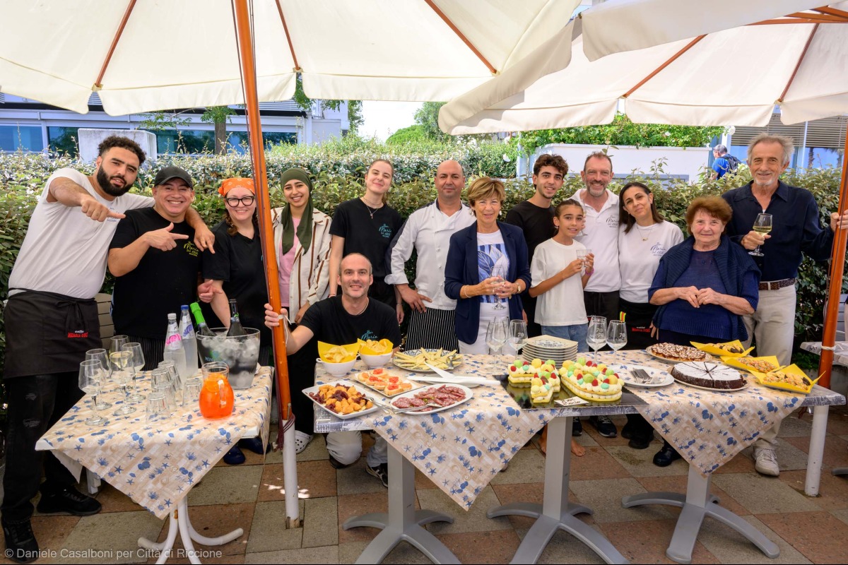 Riccione, il Bar Mario diventa “Bottega storica”: premiata una storia lunga 70 anni - 