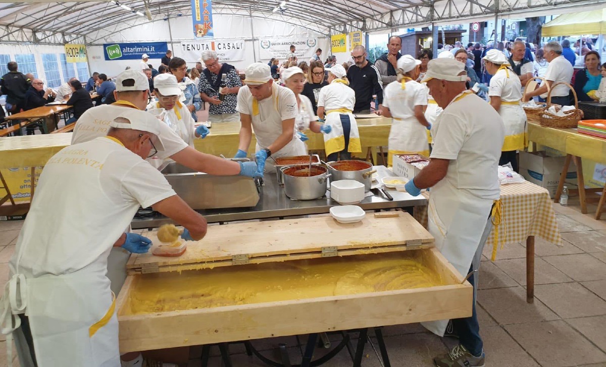 A Perticara torna la Sagra della Polenta: sapori d’autunno, tradizione e festa nel borgo dell’Alta Valmarecchia - 