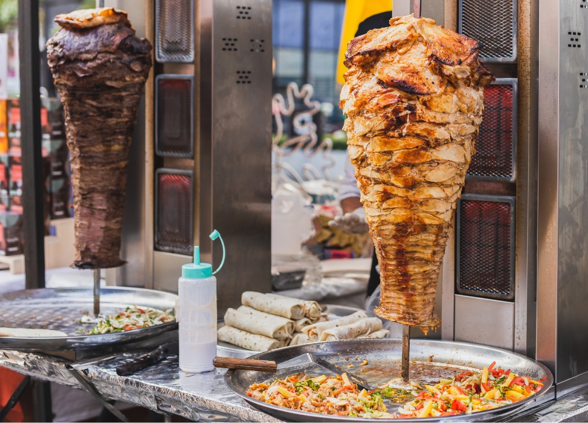 Turni fino a 18 ore al giorno in un kebab di Riccione: condannati tre gestori - 