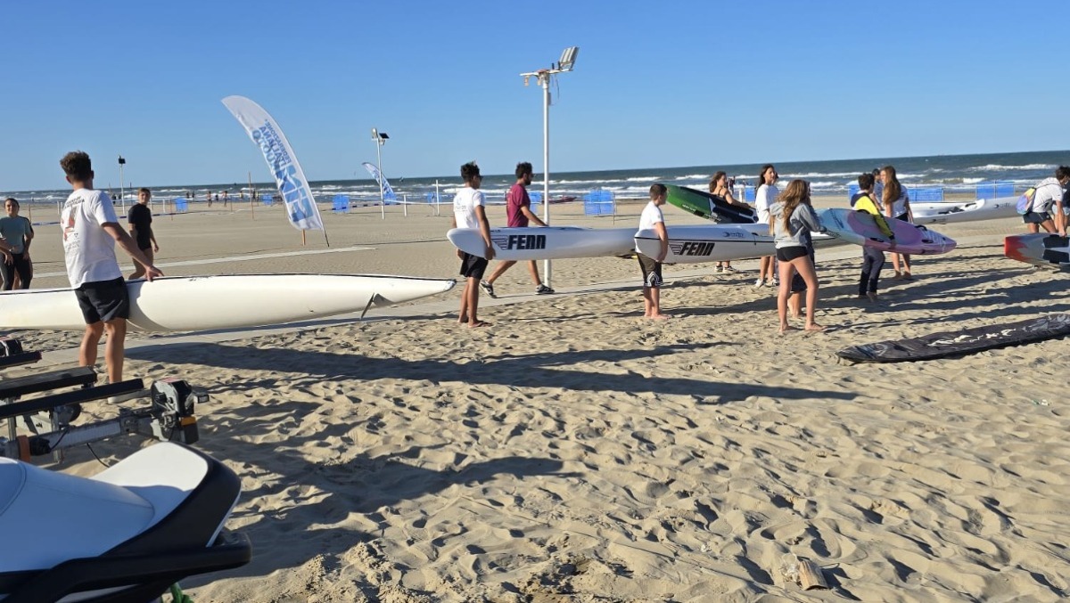 Riccione, 743 atleti in gara per il Campionato italiano di nuoto per salvamento - 