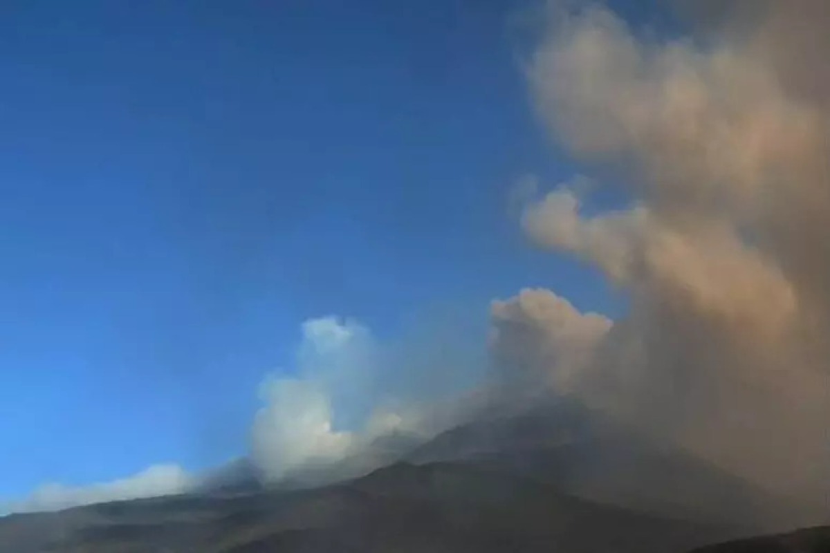 Etna, cenere vulcanica: aeroporto di Catania chiuso fino a mezzanotte - 