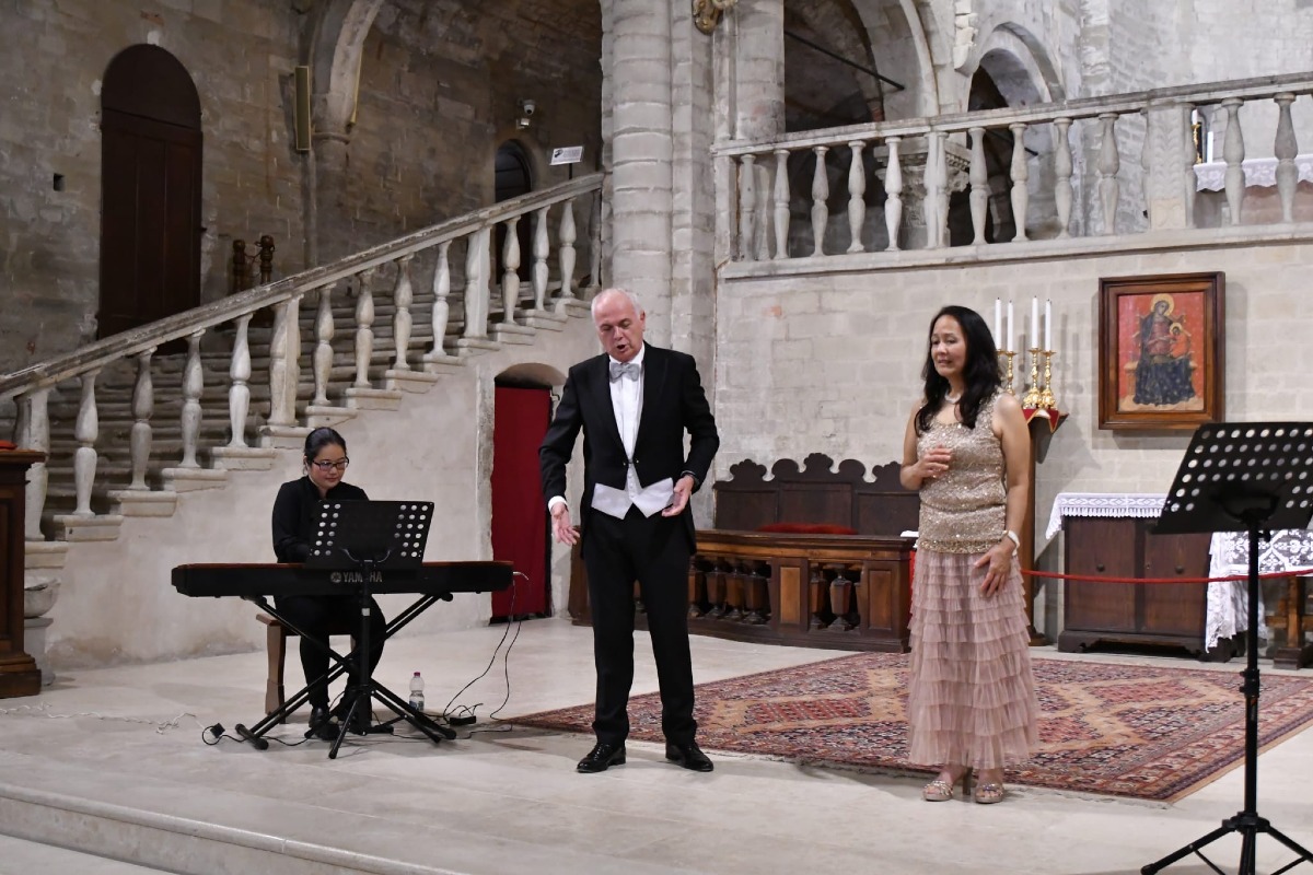 San Leo Festival, il Duomo risuona di lirica con Sakurai, Higa e Montanasari - 