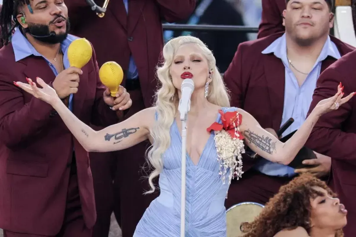 Lady Gaga testimonial in Giappone per Familymart - 