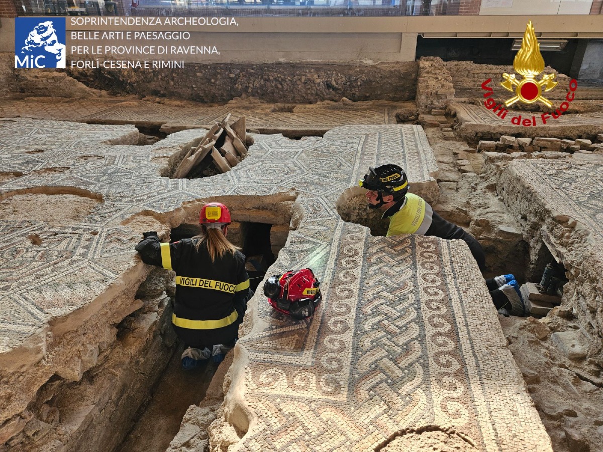 Domus del Chirurgo, Vigili del Fuoco al lavoro per mettere in sicurezza i mosaici - 