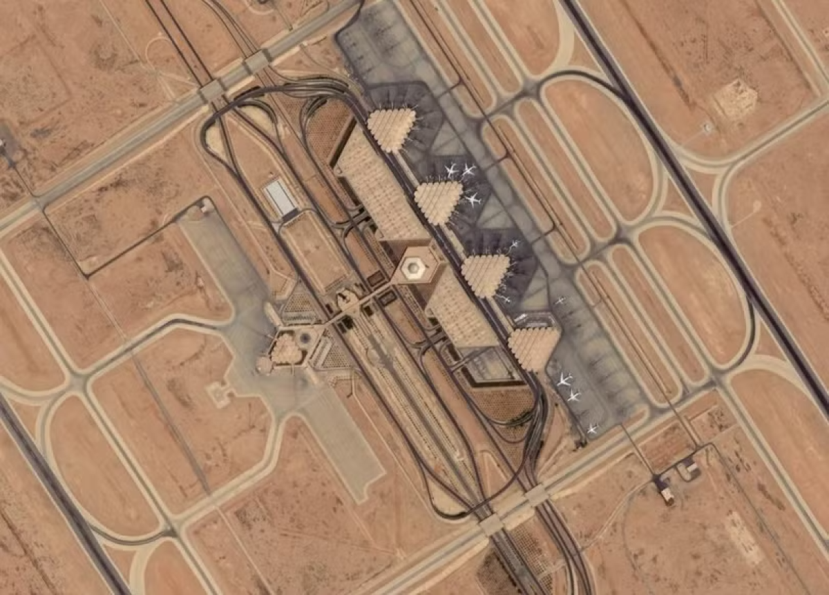 Gli Houthi rivendicano attacchi in Arabia Saudita: nel mirino aeroporto di Riad e raffineria Aramco - Foto: Wikimedia Commons