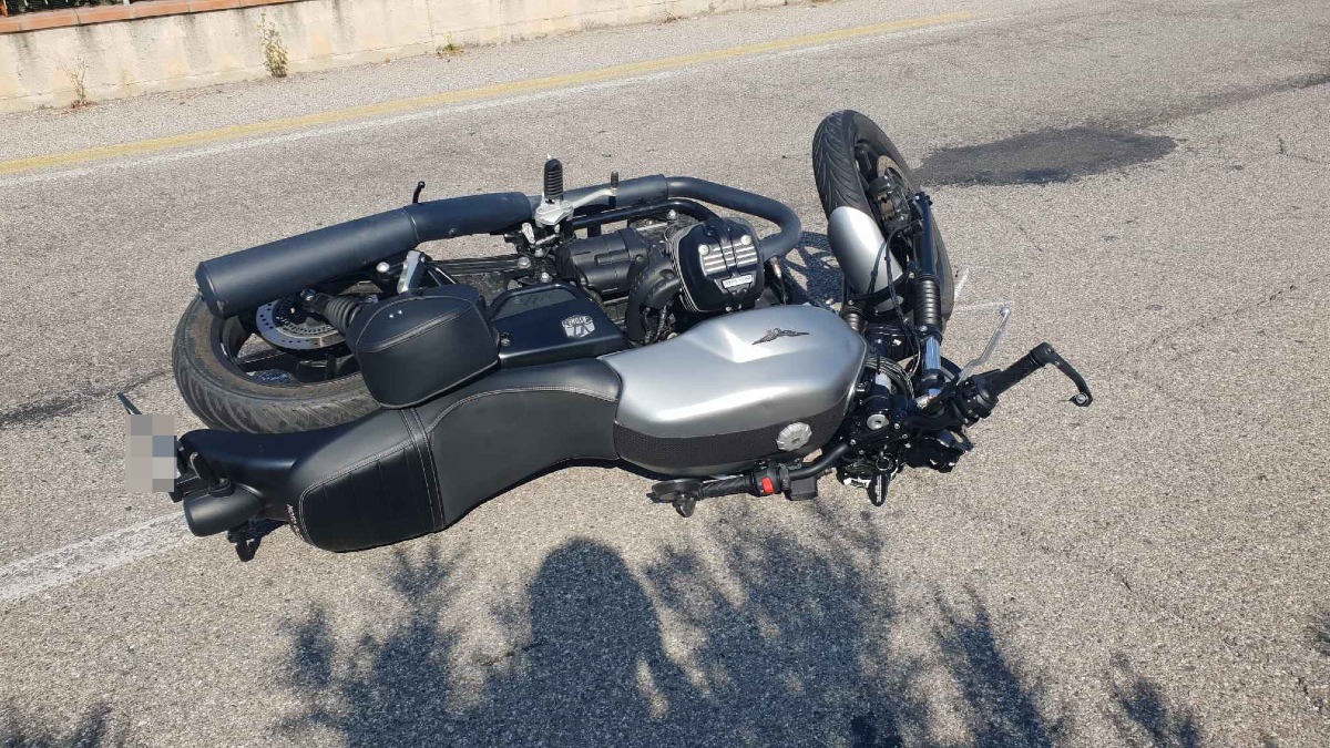 Rimini, perde il controllo della moto e viene sbalzato di sella per decine di metri: è grave - www.altarimini.it RIPRODUZIONE RISERVATA