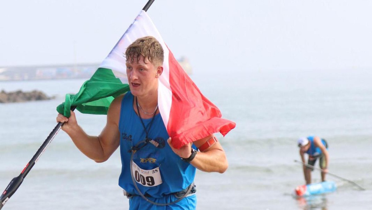 Giulio Lazzarini, il 16enne riminese conquista tre medaglie all’Europeo di Sup - Lazzarini,  oro nello Sprint