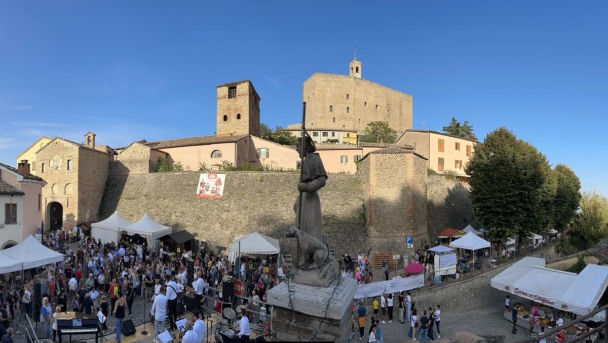 Montefiore Conca domenica torna la Sagra della Castagna - La sagra a Montefiore 