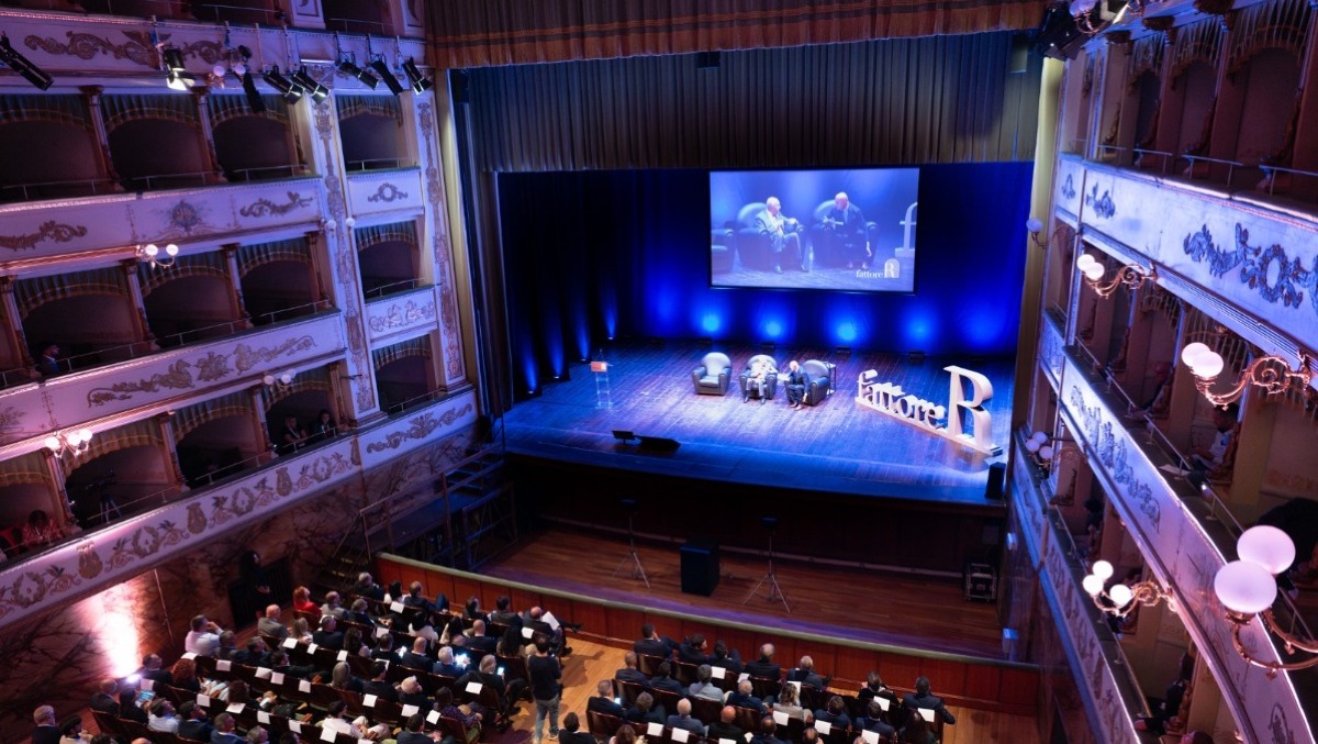 Fattore R, tutto esaurito per la decima edizione a Rimini - La platea dell'evento 