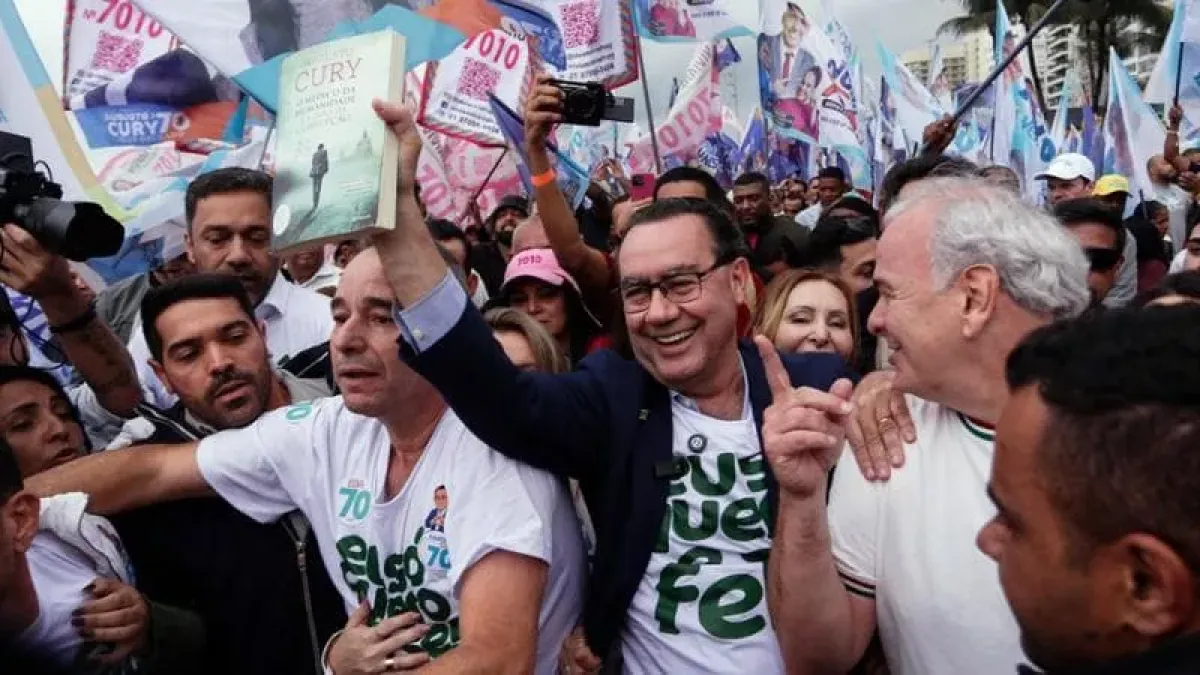 Brasile, l’autore di bestseller Augusto Cury sceglie Flávio Bolsonaro per il ballottaggio - 