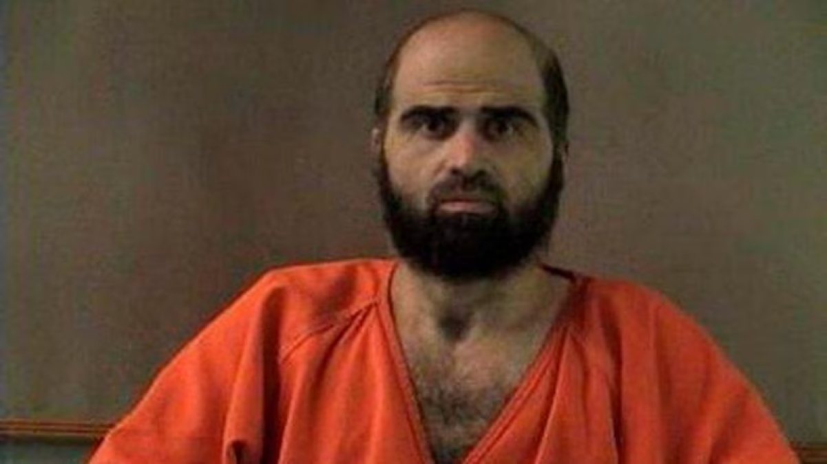 Dopo 90 anni torna l’esecuzione pubblica negli Usa: Hasan, la strage di Fort Hood, sarà fucilato in diretta streaming - Foto diffusa dalla stampa di Nidal Hasan, accusato di aver ucciso 13 persone in una sparatoria avvenuta nel novembre 2009 a Fort Hood