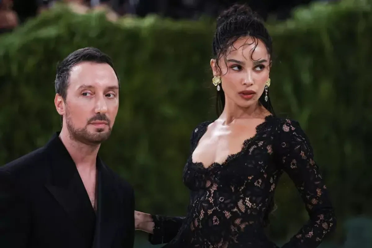Yves Saint Laurent, Vaccarello lascia dopo dieci anni - © Ansa