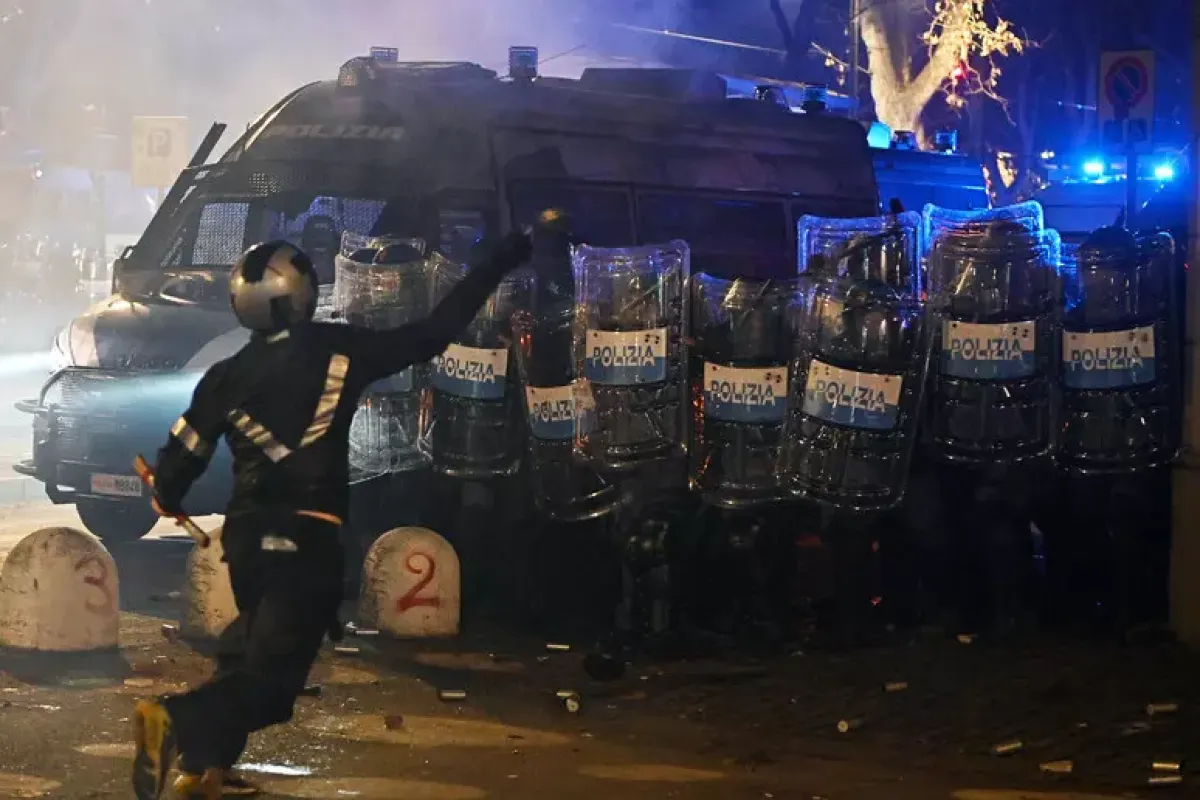 Antagonisti, la Procura di Torino chiede 19 misure cautelari per gli scontri del 31 gennaio - © Ansa