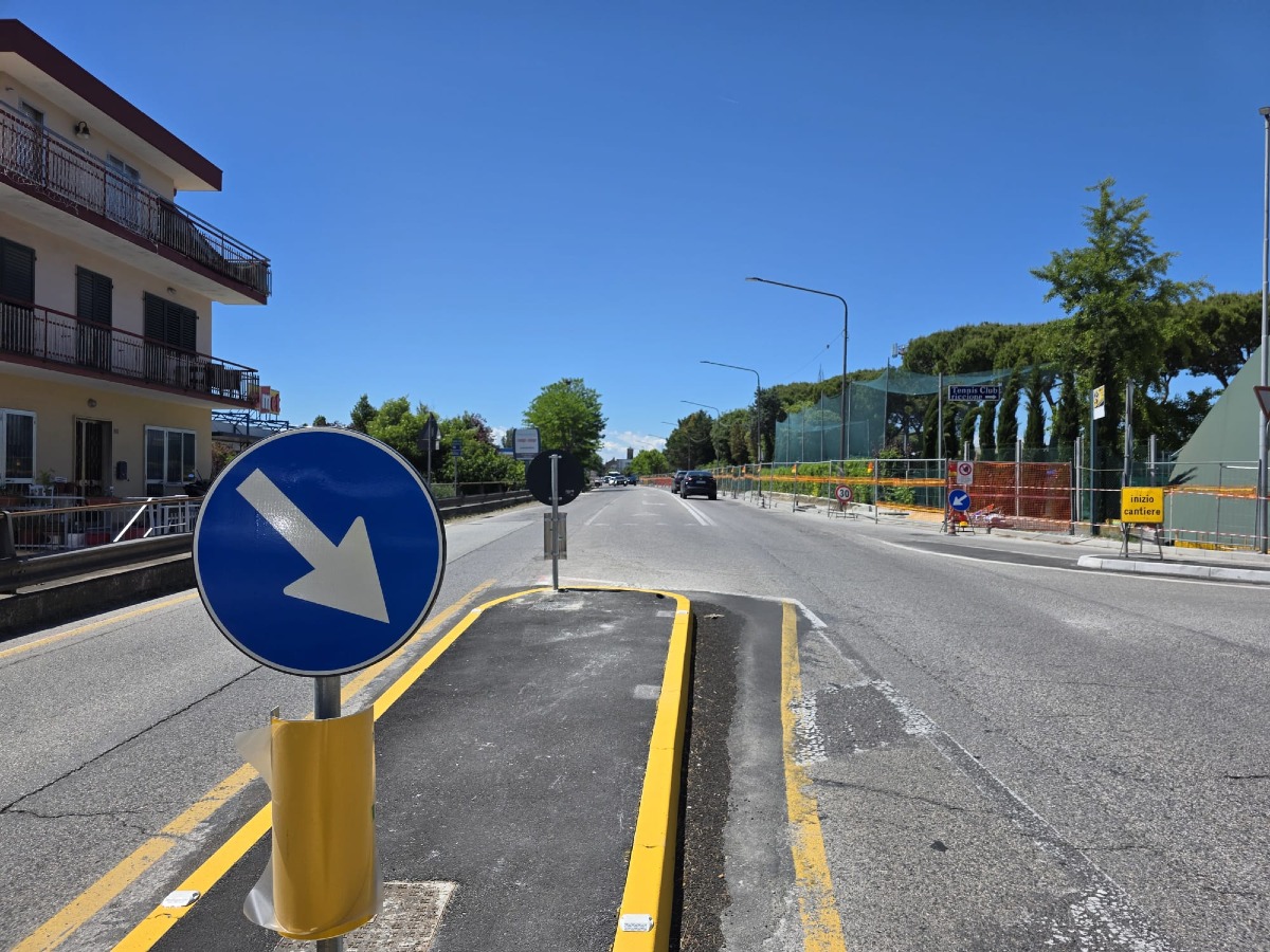 Riccione, nuovi attraversamenti pedonali protetti sulla Statale 16 - 