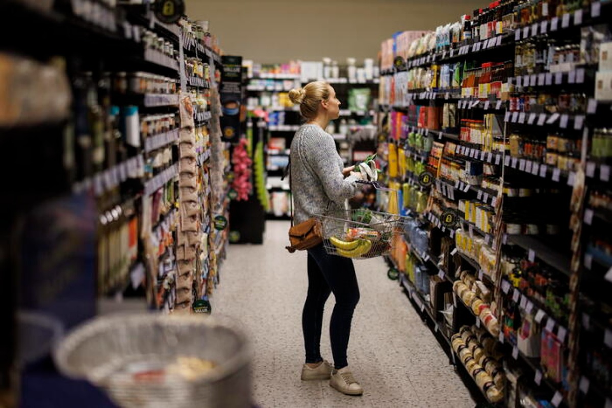 Prezzi in Italia, aumenti del 63% in 25 anni: casa, alcolici e tabacchi oltre il raddoppio - 