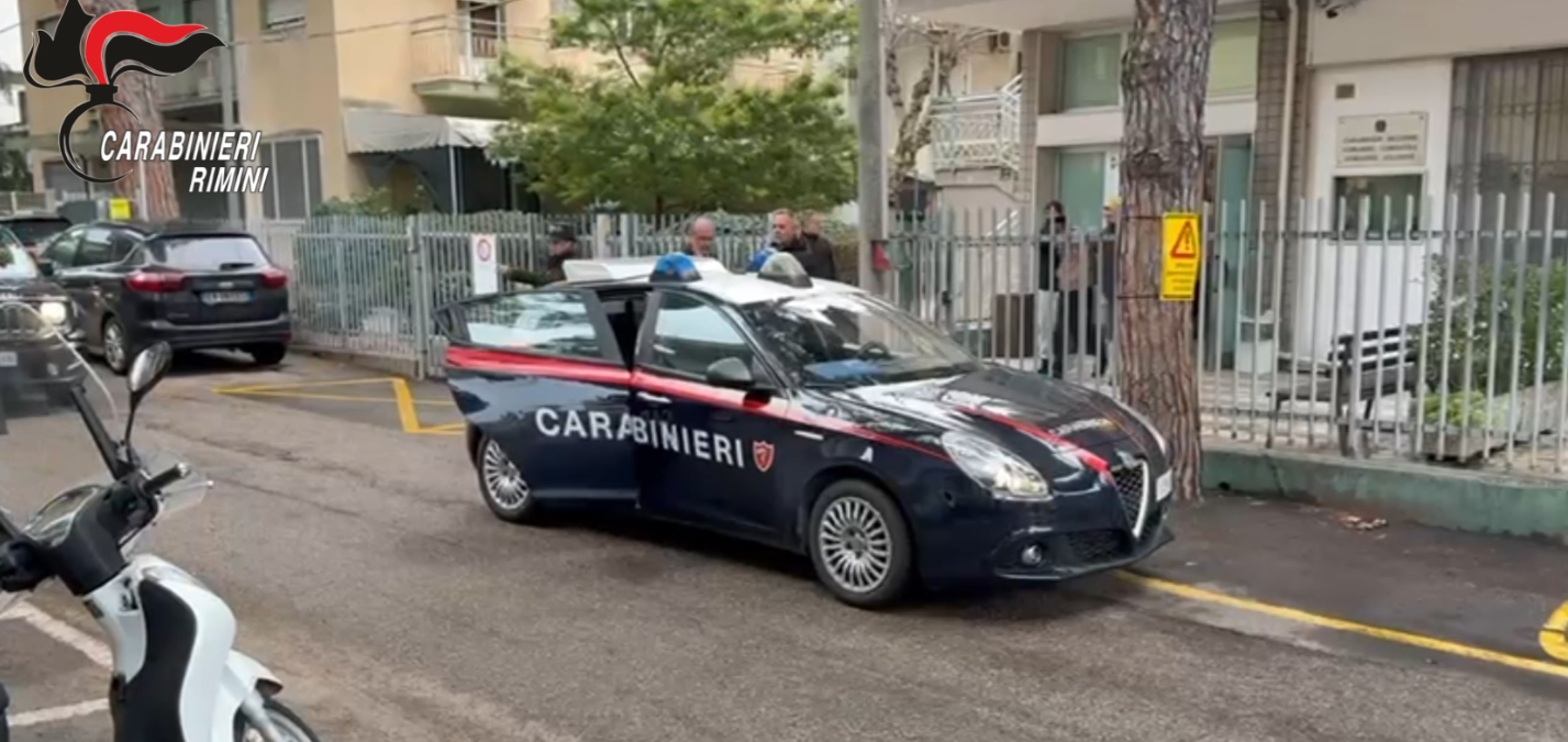 Cinque persone fermate per la rapina alla Bper di Riccione: preparavano un altro colpo - 