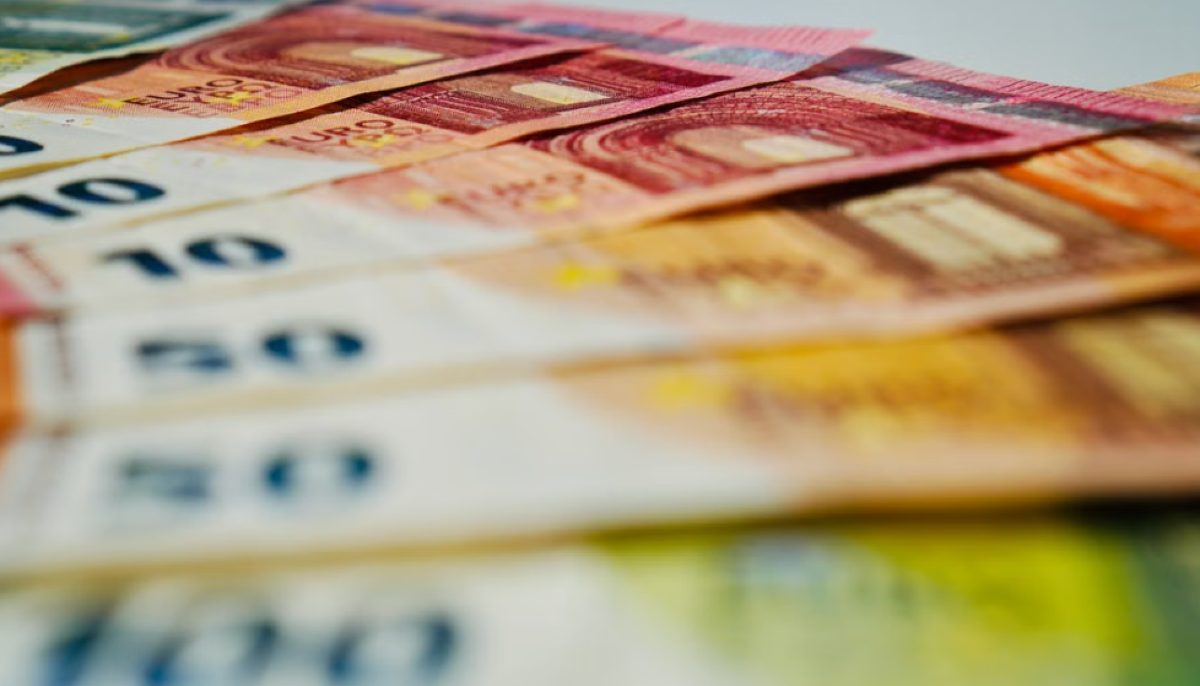 Manovra 2027 da 23,5 miliardi: cinque miliardi dalle banche e tagli ai ministeri - 