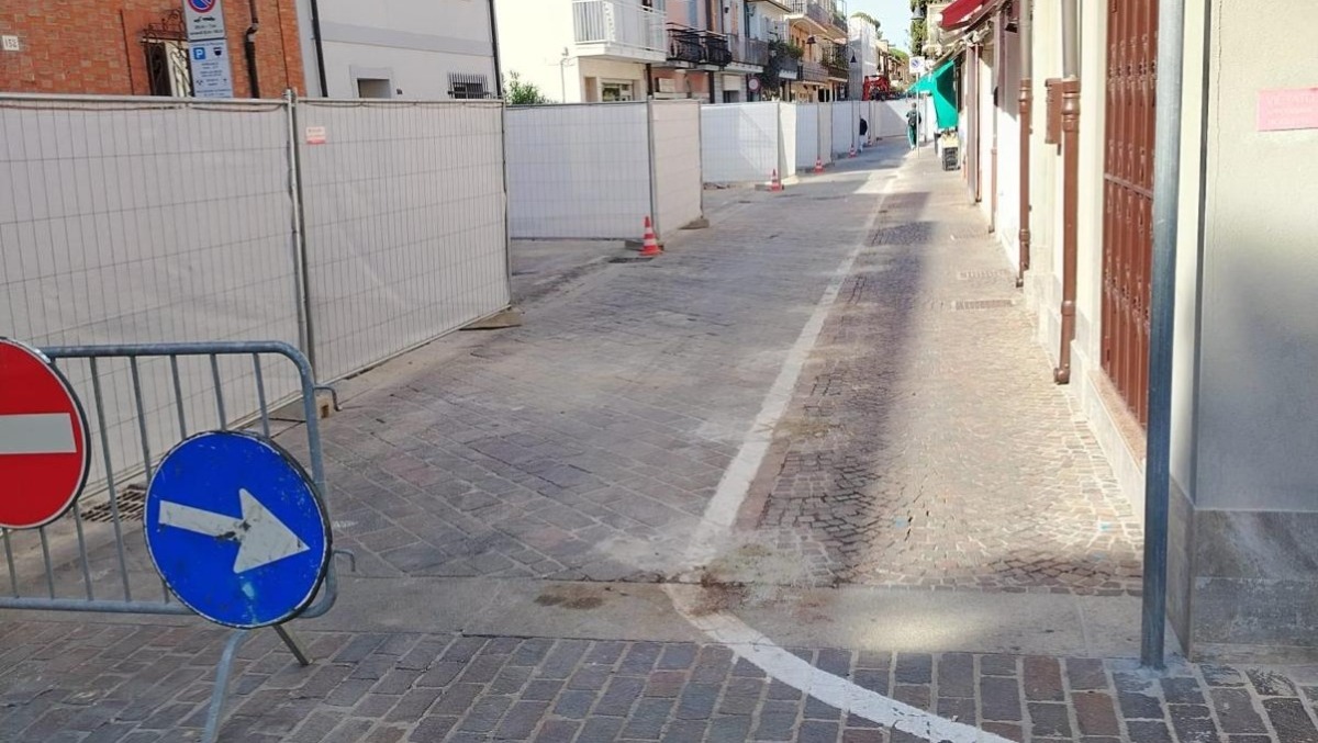 Riccione, avanzano i lavori in corso Fratelli Cervi: dal 19 ottobre parte la seconda fase - 