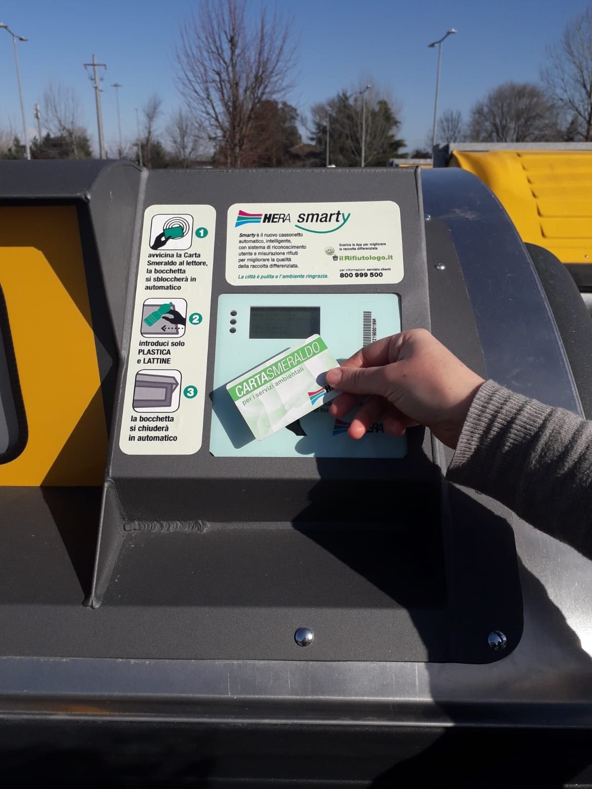 Misano Adriatico rinnova i cassonetti: arriva la nuova Carta Smeraldo - 