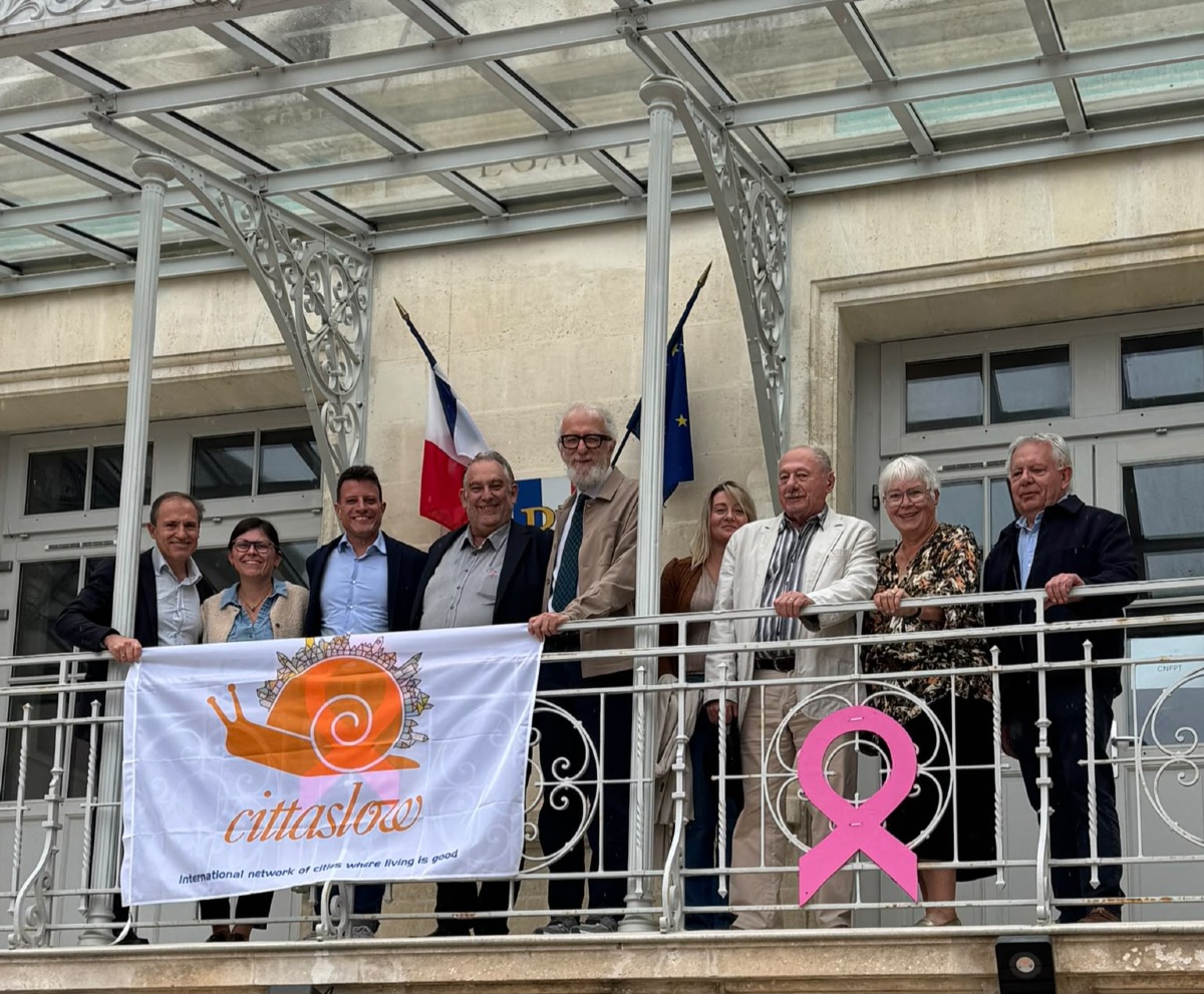 Santarcangelo, il sindaco Sacchetti in Francia per rilanciare la rete Cittaslow - 