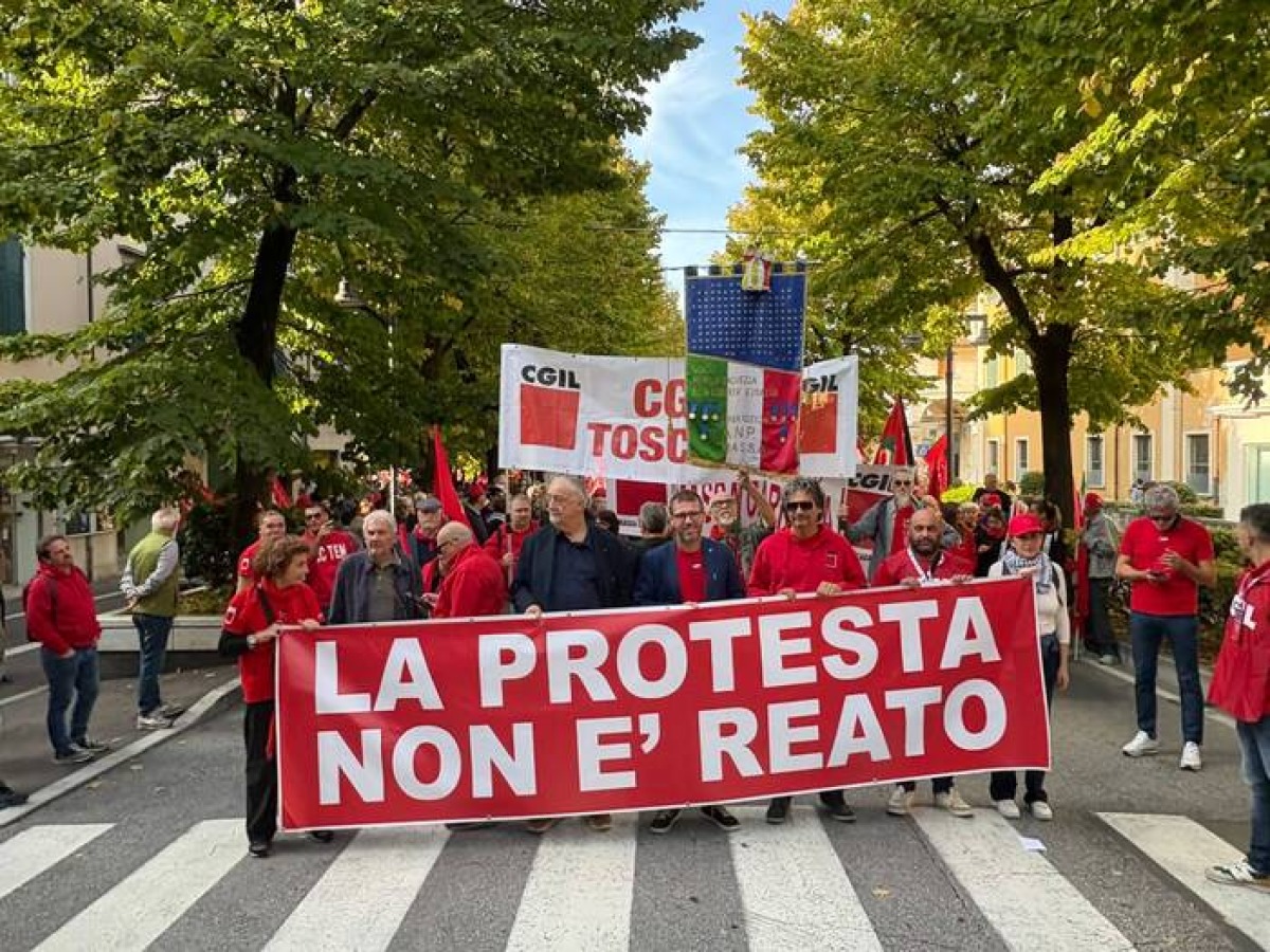 Cgil in piazza a Roma, Landini non esclude lo sciopero generale - Repertorio