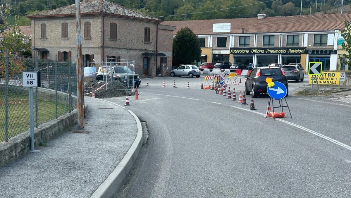 Guasto e cantiere sulla Marecchiese a Campiano, tolto il semaforo: aperta "corsia emergenziale" - 