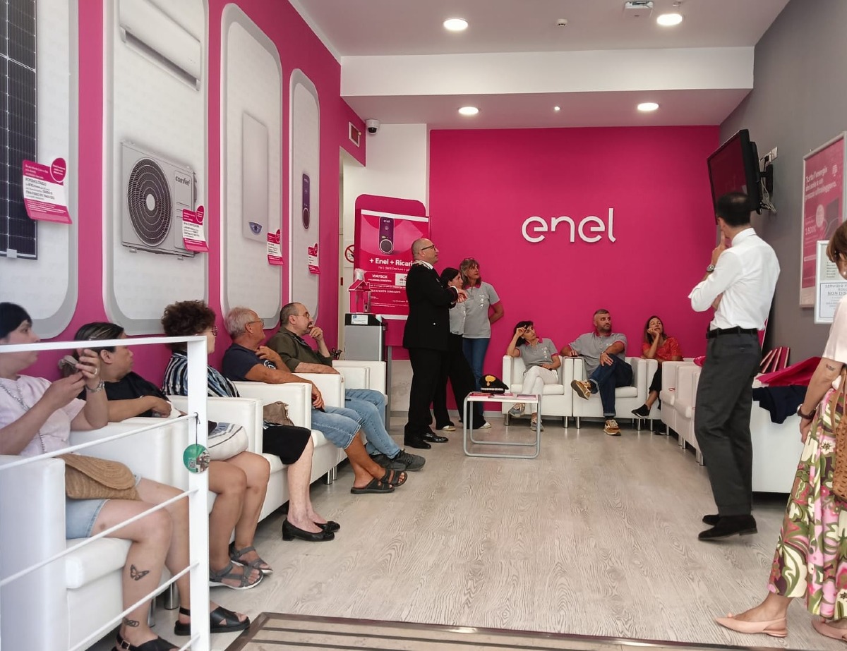 Truffe e sicurezza, Enel e Carabinieri incontrano i cittadini a Rimini - 