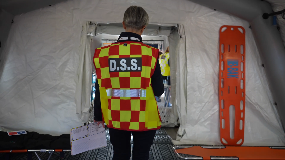 Riccione, maxi esercitazione di soccorso in mare con simulazione a piazzale Roma - 