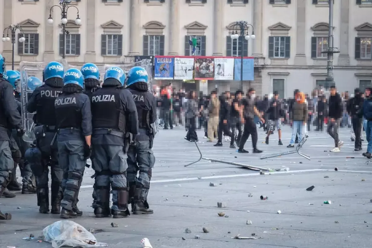 Ok al decreto sicurezza, fermo preventivo per i minori - © Ansa