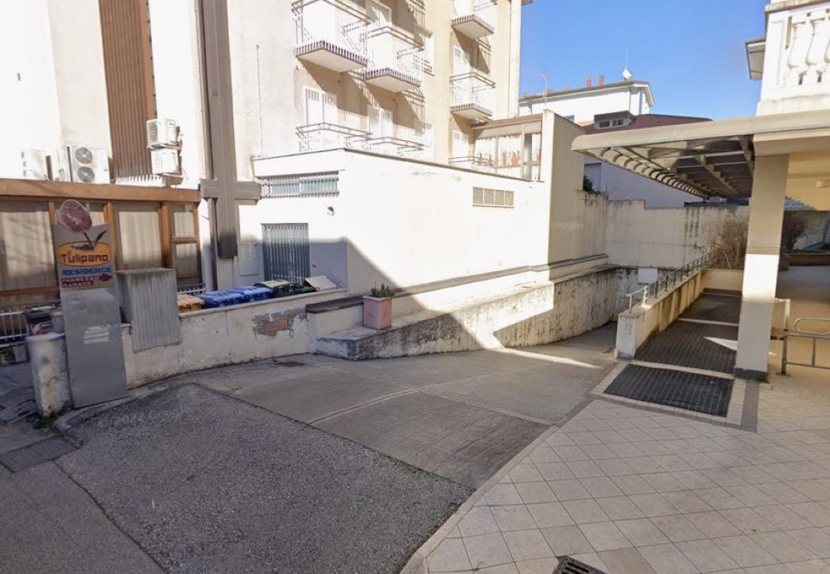 Riccione, il Comune mette in vendita sette posti auto nel condominio Tulipano - 