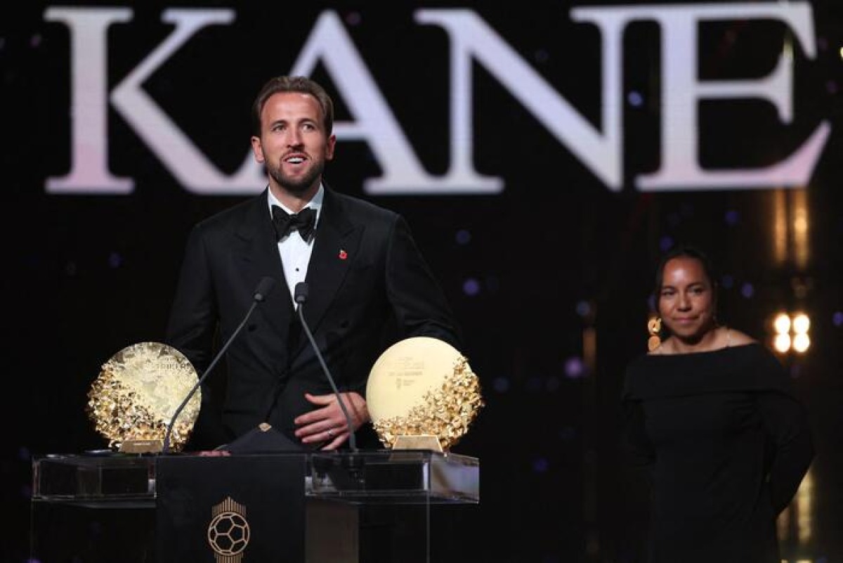 Pallone d'Oro 2026, Harry Kane conquista il premio: Putellas regina tra le donne - © Ansa/Afp