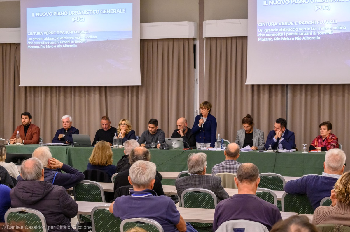 Riccione, dal Lungomare del Sole alle scuole: i progetti per Abissinia e Villa Alta - Gli incontri 