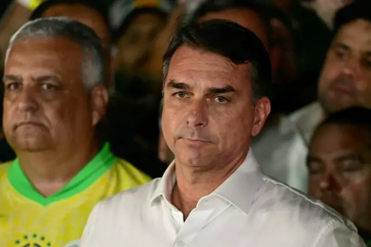 Giallo in Brasile: Flavio Bolsonaro potrebbe essere in fuga verso gli Usa - Flavio Bolsonaro © ANSA/AFP
